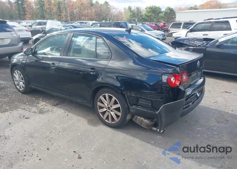 2010 Volkswagen Jetta Wolfsburg Edition from USA, damaged, VIN 3VWRJ7AJ8AM020500